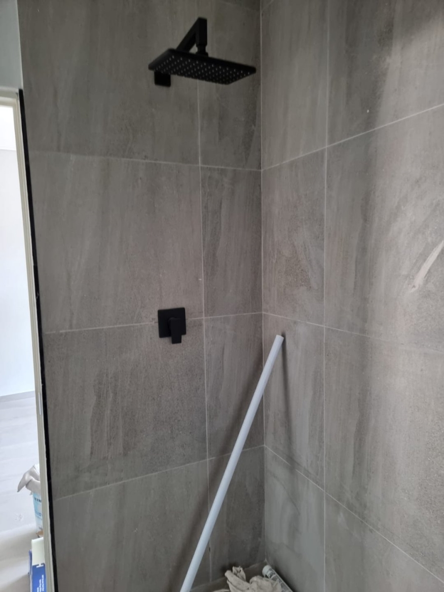 1 Bedroom Property for Sale in Table View Western Cape